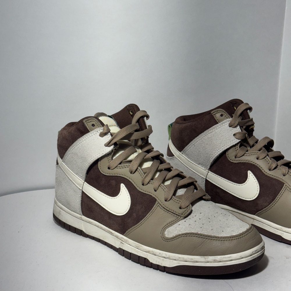 Mocha/Tan Dunks - Picture 2 of 14